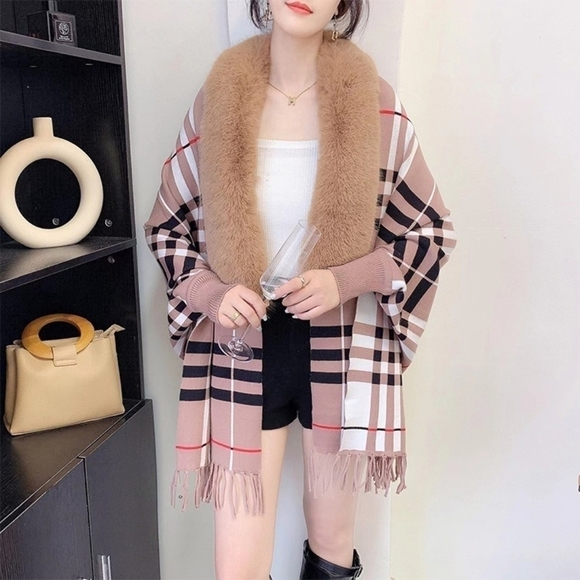 Stylish warm kimono Cashmere with fur - Picture 6 of 8